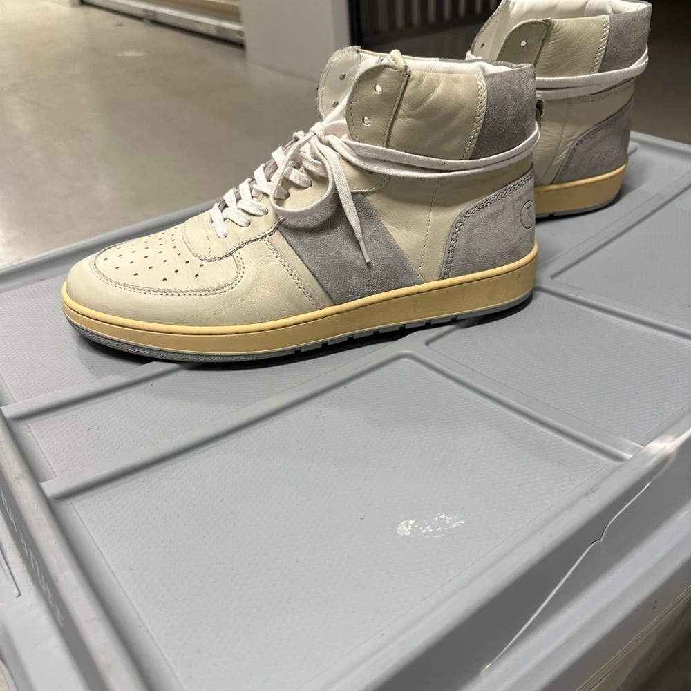Collegium Men’s Cream and Gray High-Top Sneakers